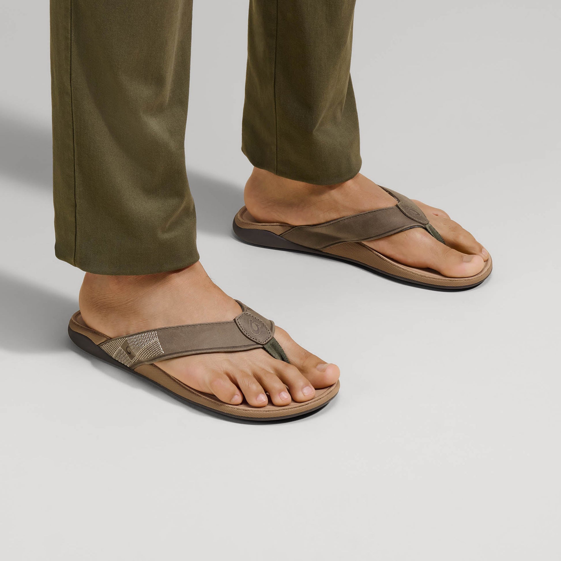 Hunter / Golden Sand