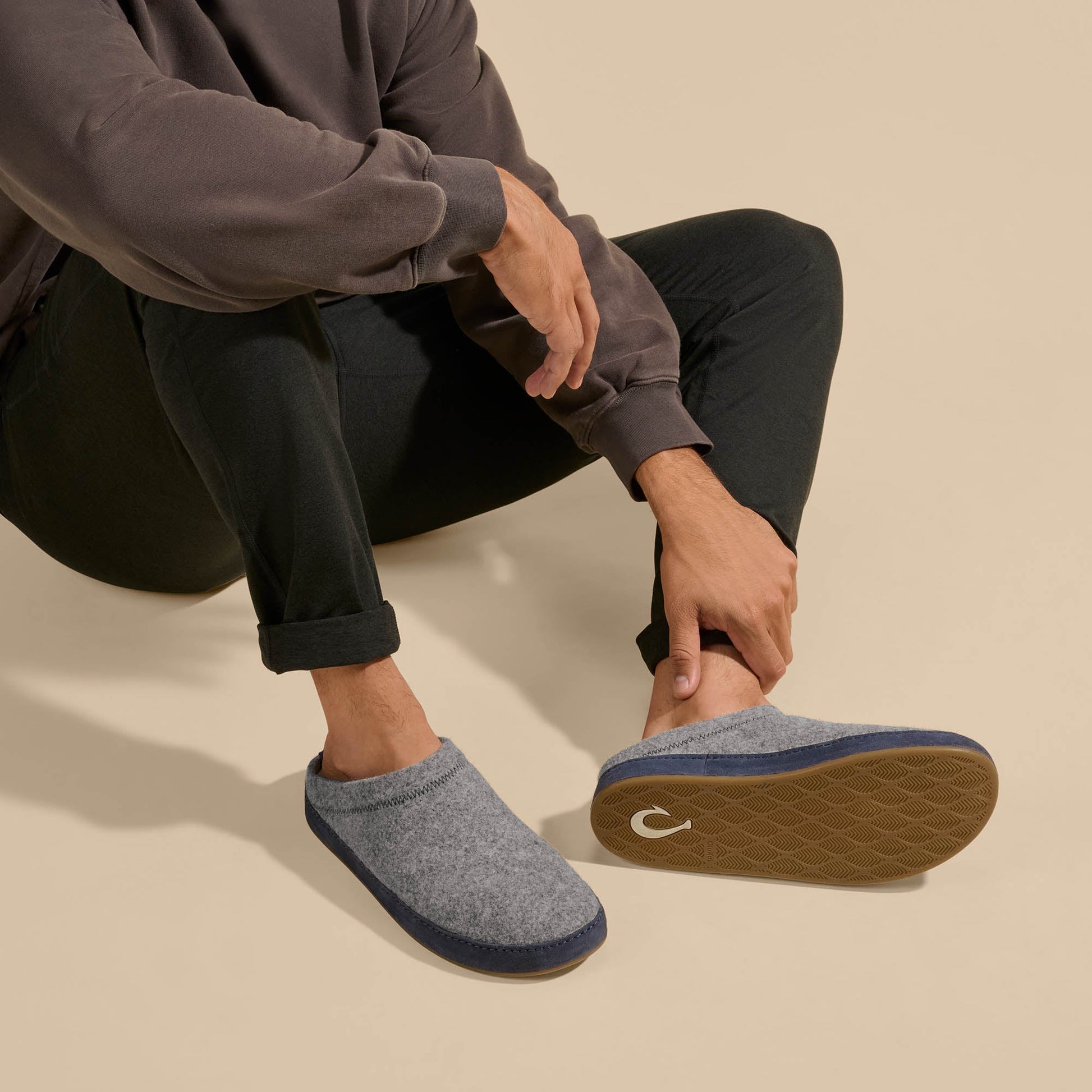 Graphite / Trench Blue