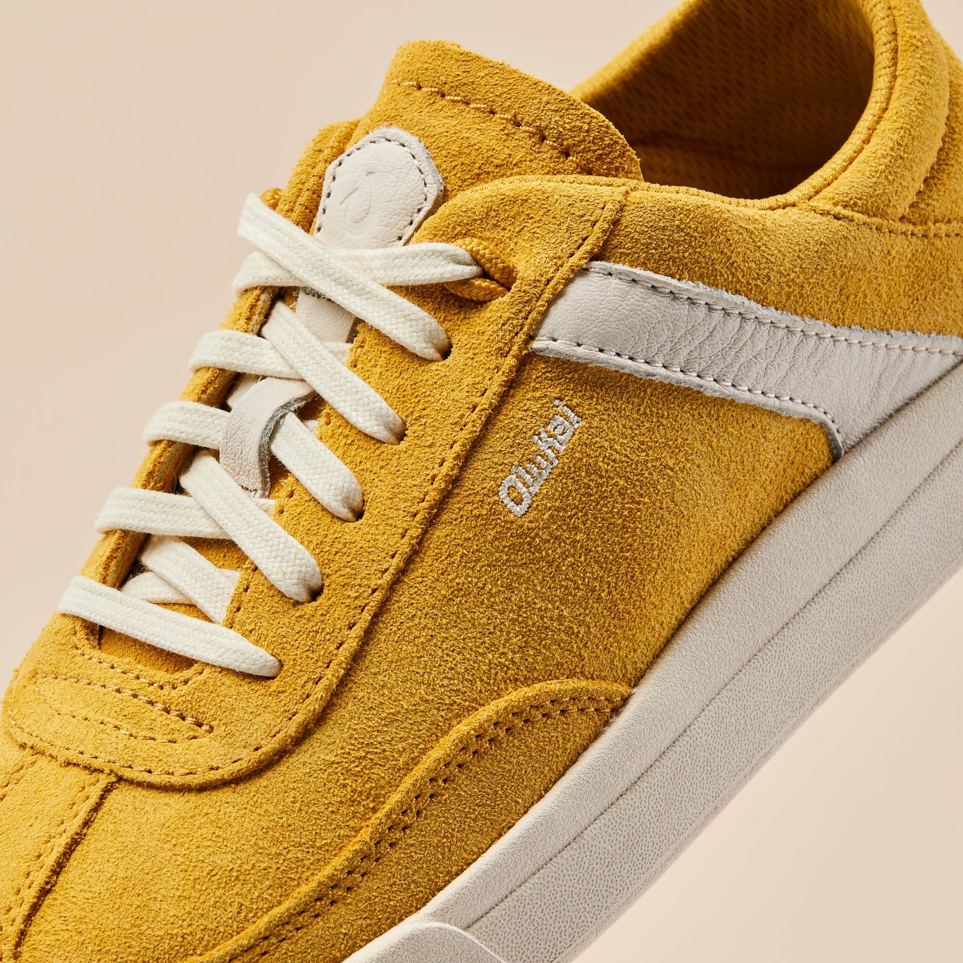 Mustard / Off White